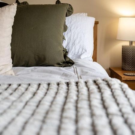 Clifford Chambers - Cosy 2 Bedroom Cottage! Shottery ภายนอก รูปภาพ