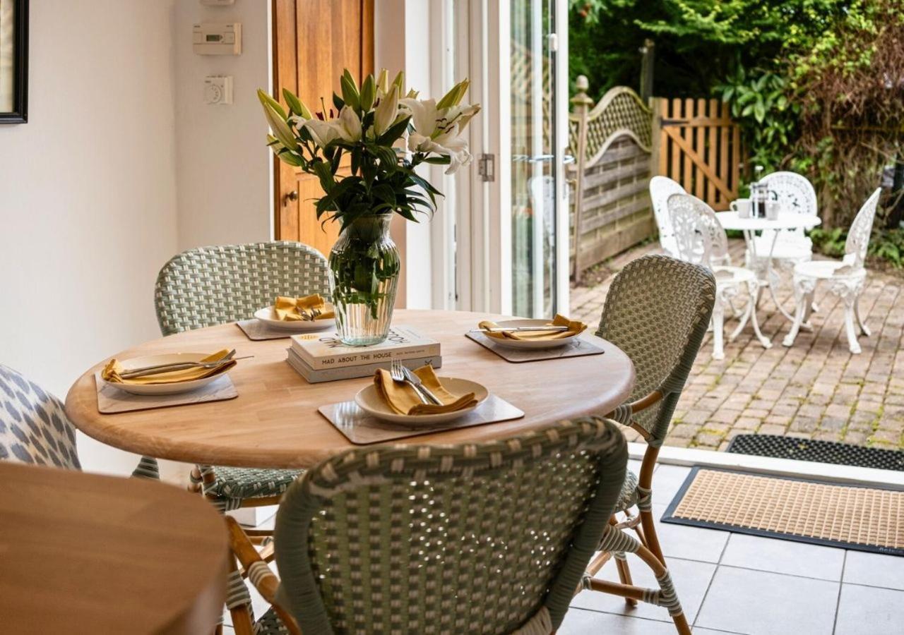 Clifford Chambers - Cosy 2 Bedroom Cottage! Shottery ภายนอก รูปภาพ