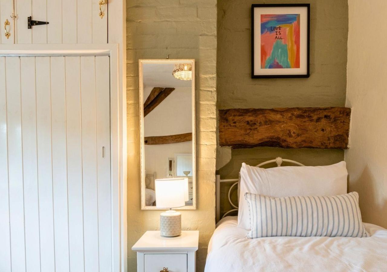 Clifford Chambers - Cosy 2 Bedroom Cottage! Shottery ภายนอก รูปภาพ