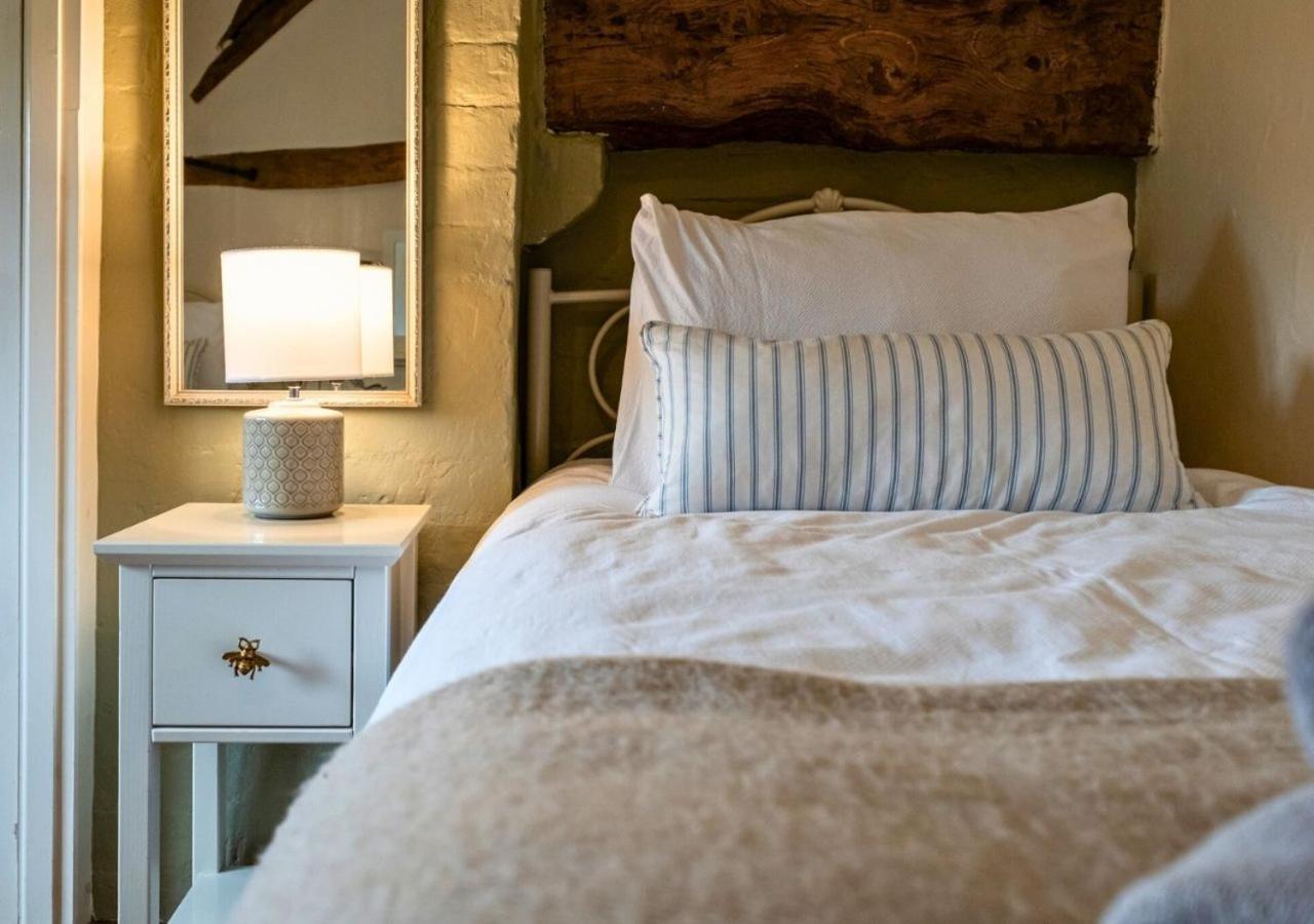 Clifford Chambers - Cosy 2 Bedroom Cottage! Shottery ภายนอก รูปภาพ